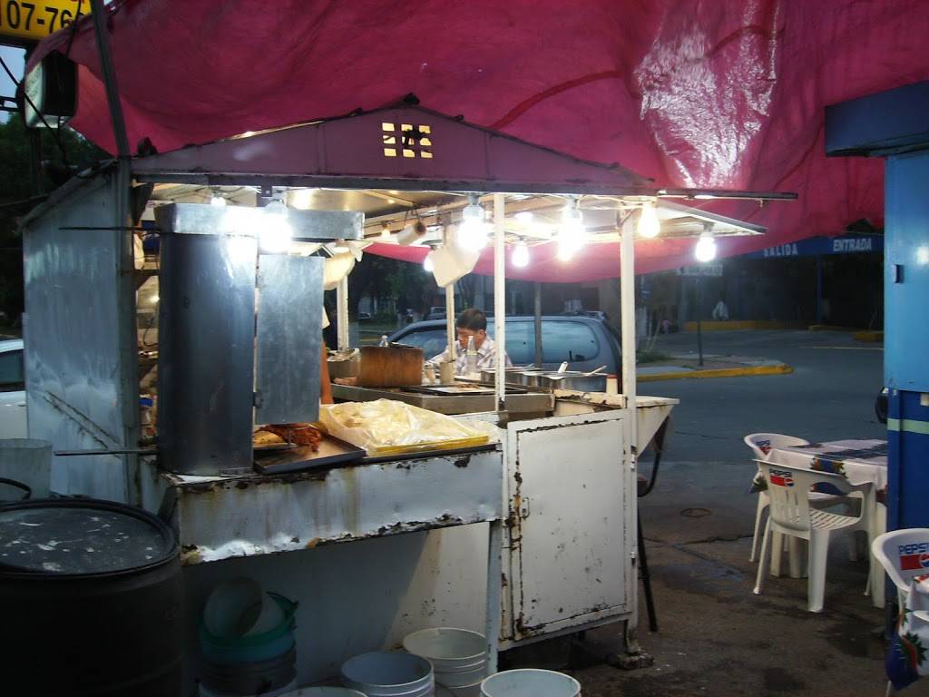 El Puesto | restaurant | 5827 W 16th St, Cicero, IL 60804, USA | 7082228535 OR +1 708-222-8535