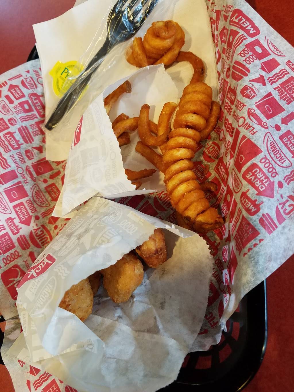 Jack in the Box | restaurant | 6800 De Soto Ave, Canoga Park, CA 91303, USA | 8183139459 OR +1 818-313-9459