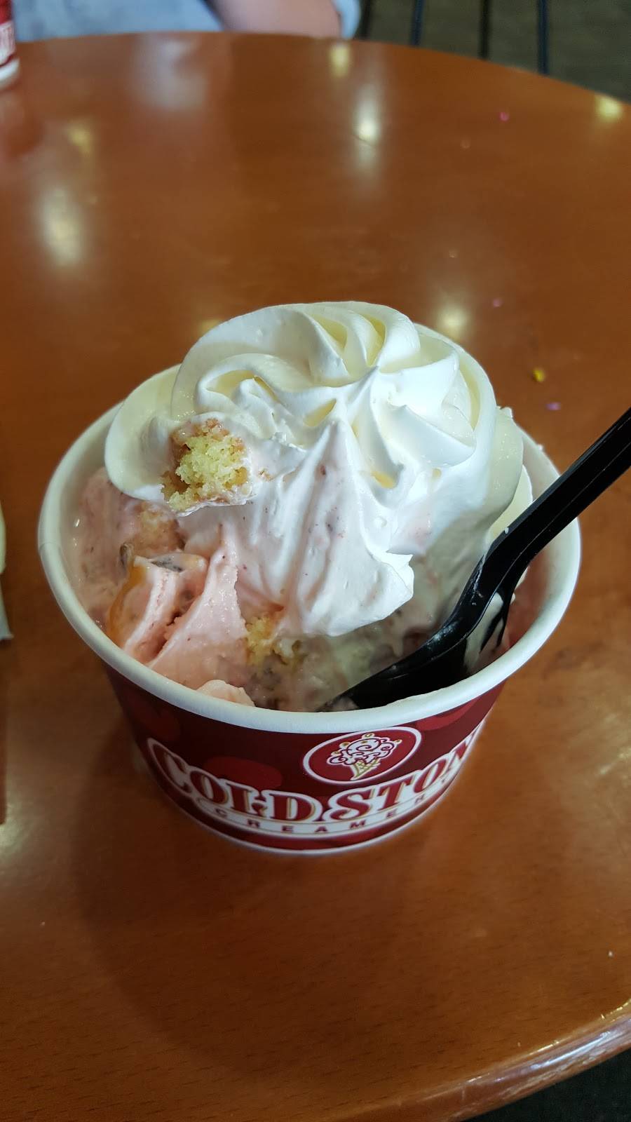 Cold Stone Creamery | bakery | 2170 E Baseline Rd #136, Phoenix, AZ 85042, USA | 6022437837 OR +1 602-243-7837