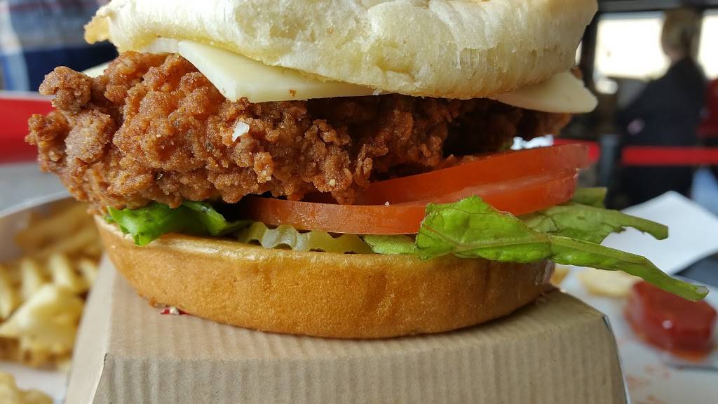 Chick-fil-A | restaurant | 3003 TX-121, Euless, TX 76039, USA | 8173545654 OR +1 817-354-5654