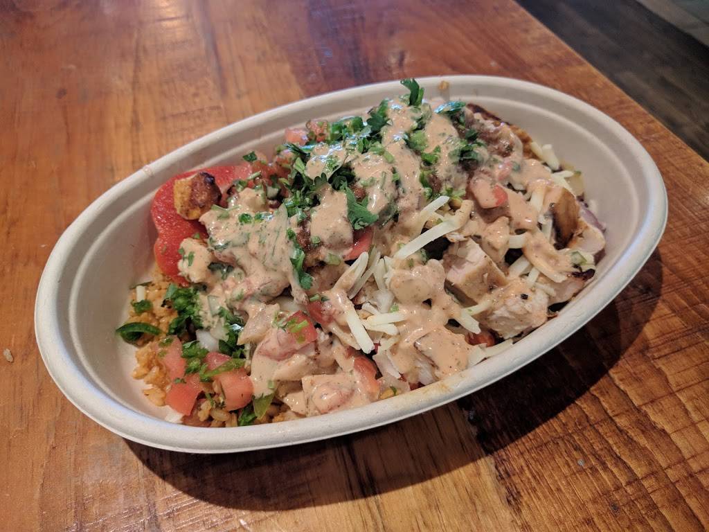 Mucho Burrito Fresh Mexican Grill | restaurant | 1029 Rue du Marché Central, Montréal, QC H4N 1J8, Canada | 5143819393 OR +1 514-381-9393