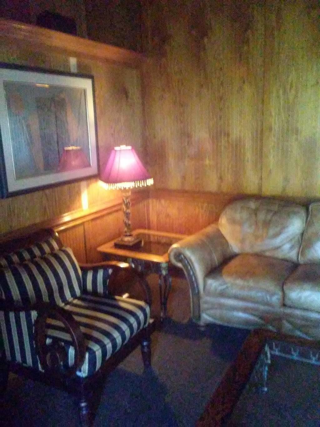 5 Points Grille | restaurant | 239 Richmond Rd, Richmond Heights, OH 44143, USA | 2166009445 OR +1 216-600-9445