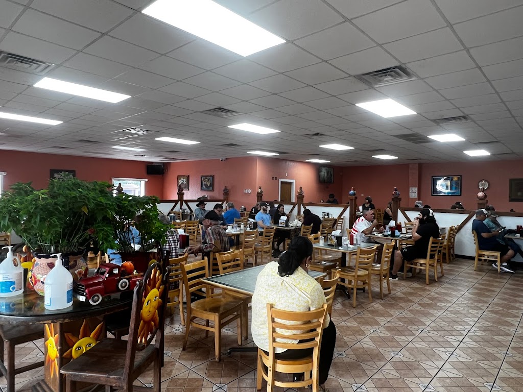 Vickys Restaurant | restaurant | 100 S Oscar Williams Rd, San Benito, TX 78586, USA | 9563610102 OR +1 956-361-0102