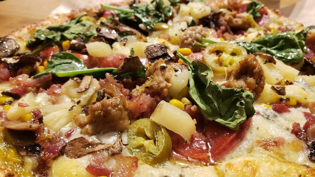 Blaze Pizza | meal takeaway | 643 N Fair Oaks Ave, Pasadena, CA 91103, USA | 6262386026 OR +1 626-238-6026