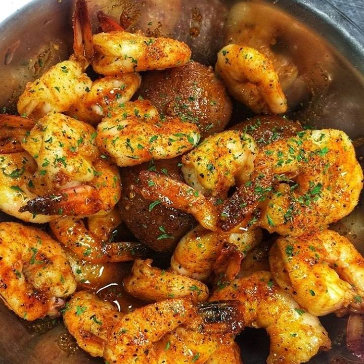 The ErThang Shack | restaurant | 9715 N Sam Houston Pkwy E, Humble, TX 77396, USA | 7138357133 OR +1 713-835-7133