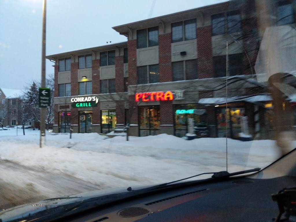 Conrads Grill | restaurant | 311 W Grand River Ave, East Lansing, MI 48823, USA | 5173337195 OR +1 517-333-7195