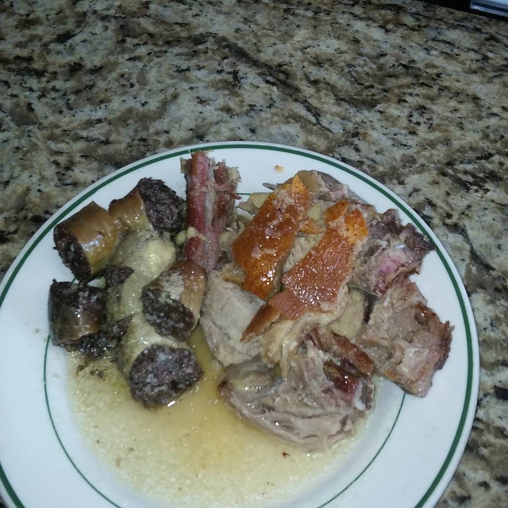 Lechonera La Isla | restaurant | 256 E 125th St, New York, NY 10035, USA | 2129961972 OR +1 212-996-1972