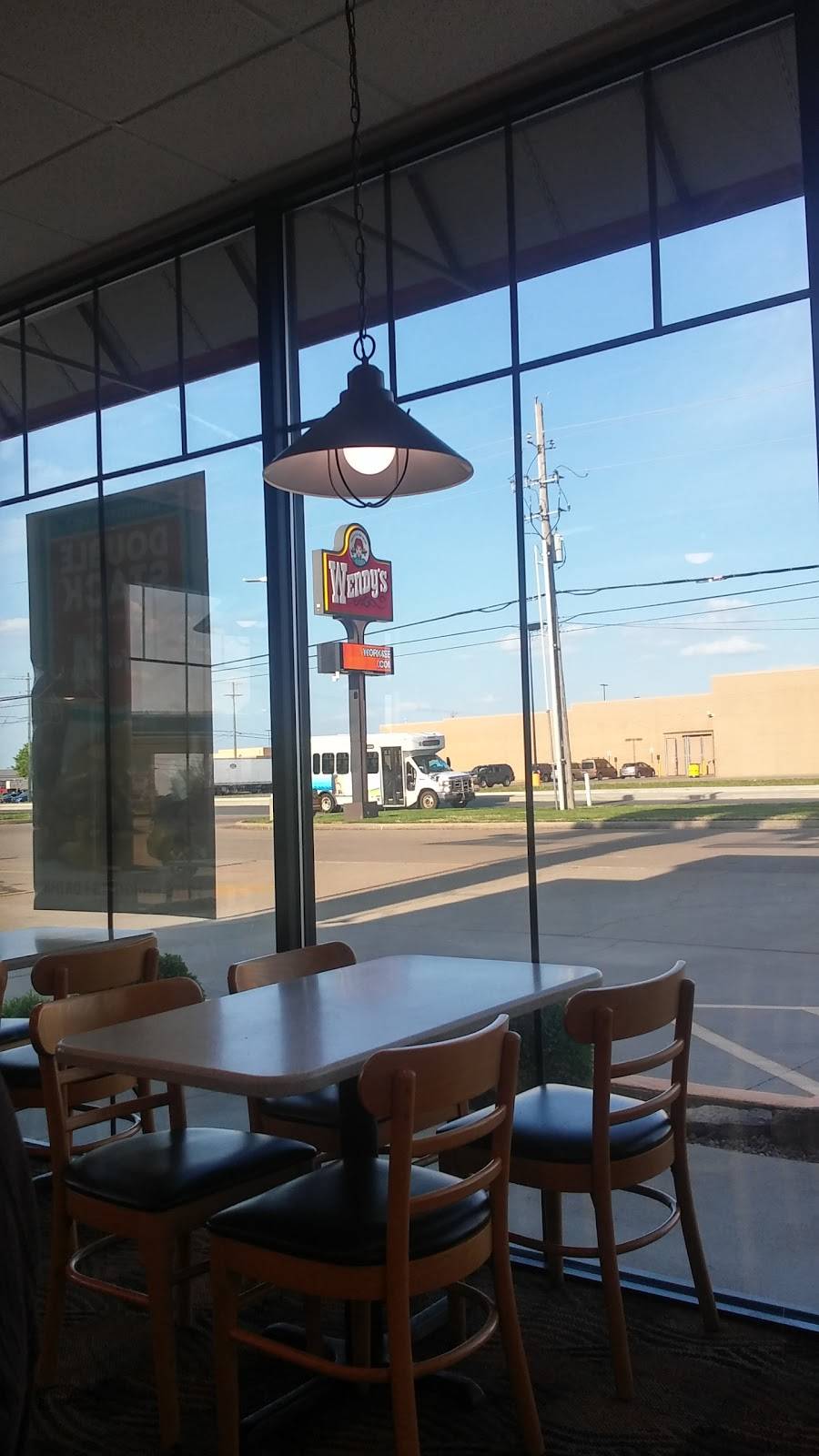 Wendys | restaurant | 400 N Burkhardt Rd, Evansville, IN 47715, USA | 8124714841 OR +1 812-471-4841