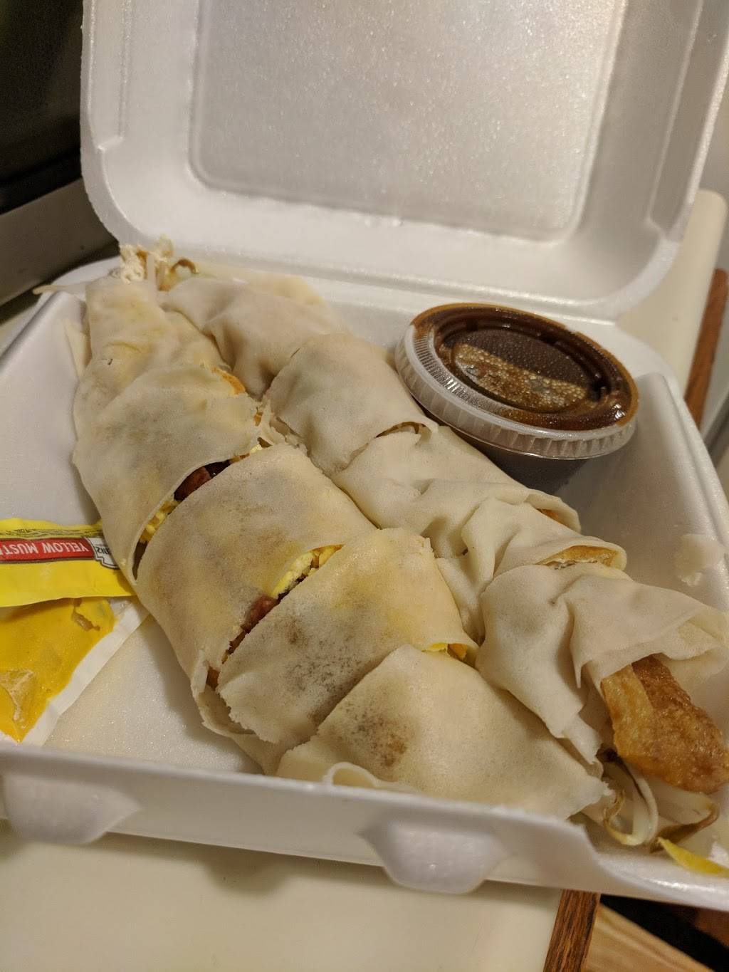 Ghin Na Ree Restaurant | restaurant | 2509 N Harrison St, Arlington, VA 22207, USA | 7035361643 OR +1 703-536-1643