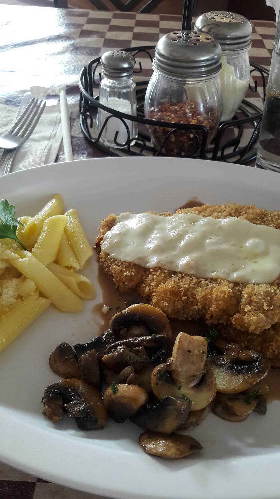 Vittoria Pizzeria Y Cucina | restaurant | 22604, Loma Bonita Nte., 22604 Tijuana, B.C., Mexico | 016649750751 OR +52 664 975 0751