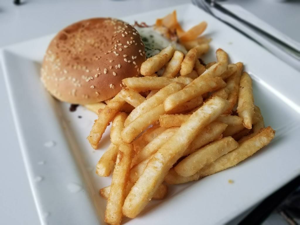 Ace Pizzeria & Restaurant | restaurant | 10 Durham St S, Madoc, ON K0K 2K0, Canada | 6134735235 OR +1 613-473-5235