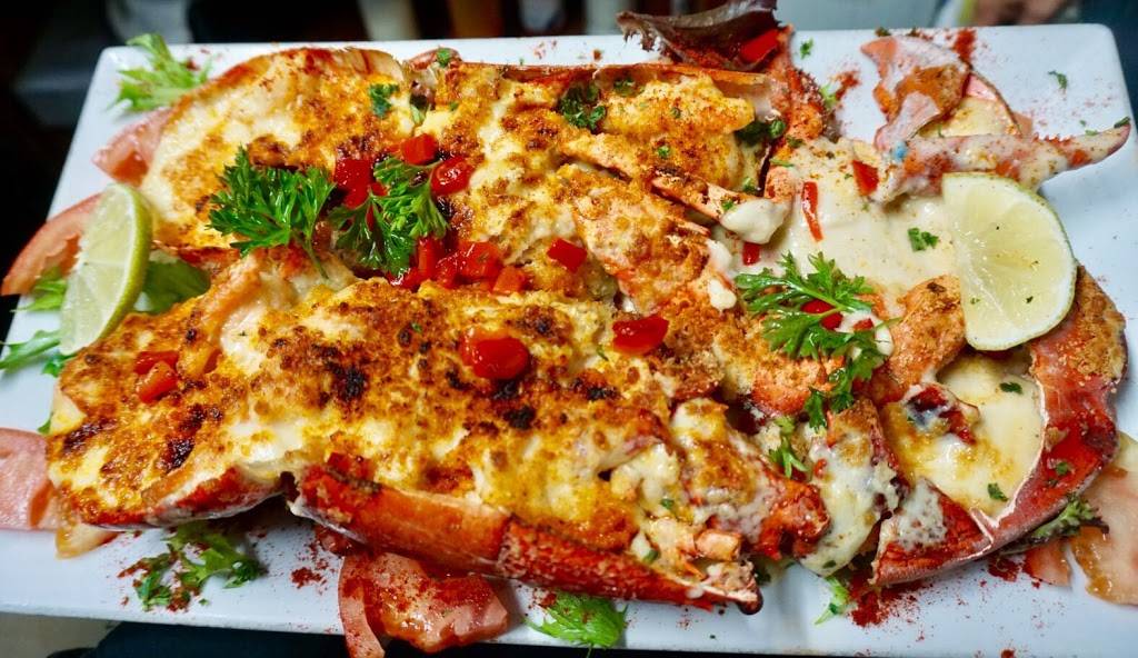 Disco Fish Restaurant And Grill | restaurant | 1540 SW 67th Ave, West Miami, FL 33144, USA | 3052626667 OR +1 305-262-6667