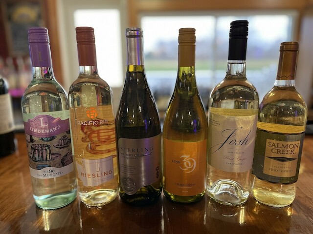 Oak Hills Country Club & Winery | restaurant | 18698 Country Club Rd, Girard, IL 62640, USA | 2176274103 OR +1 217-627-4103