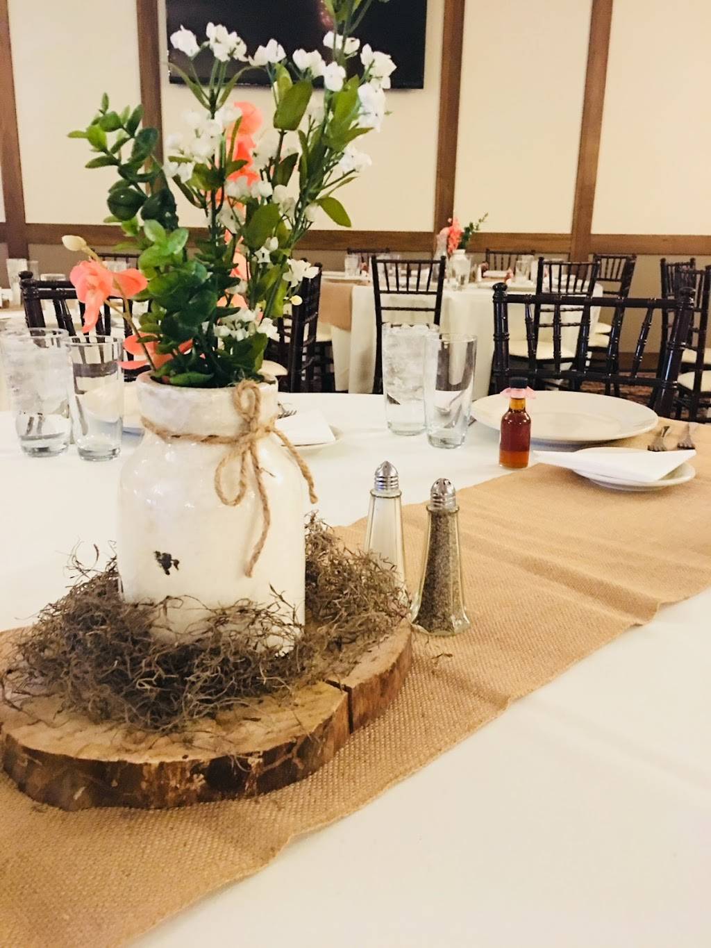 BoneShakers | restaurant | 546 E Pershing St, Salem, OH 44460, USA | 2345674671 OR +1 234-567-4671