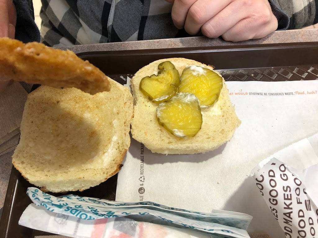 A&W Canada | restaurant | 1100 Pembroke St E, Pembroke, ON K8A 6Y7, Canada | 6137350909 OR +1 613-735-0909