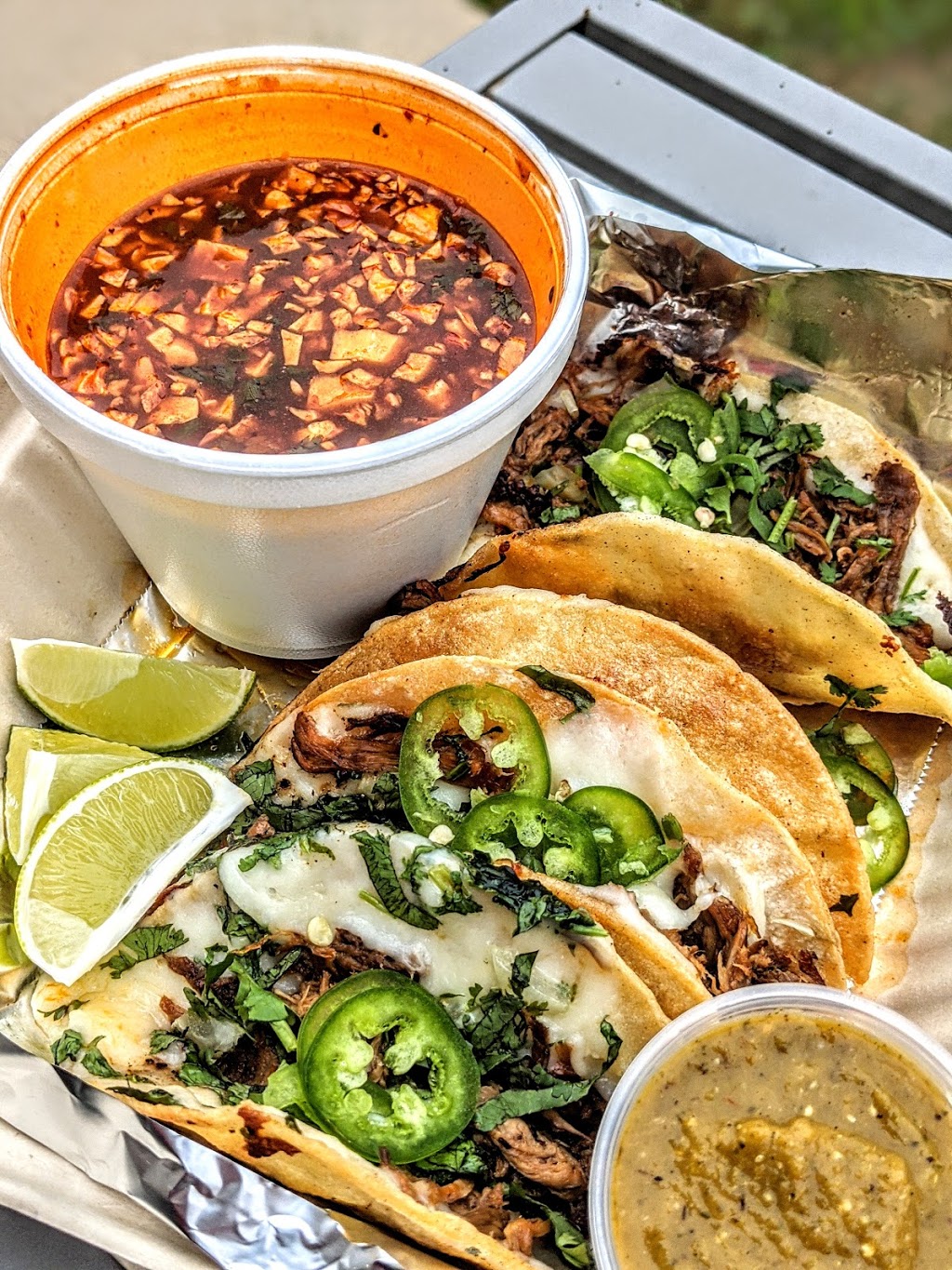 Around the Block | restaurant | Freedom Dr, Charlotte, NC 28208, USA | 7045723973 OR +1 704-572-3973