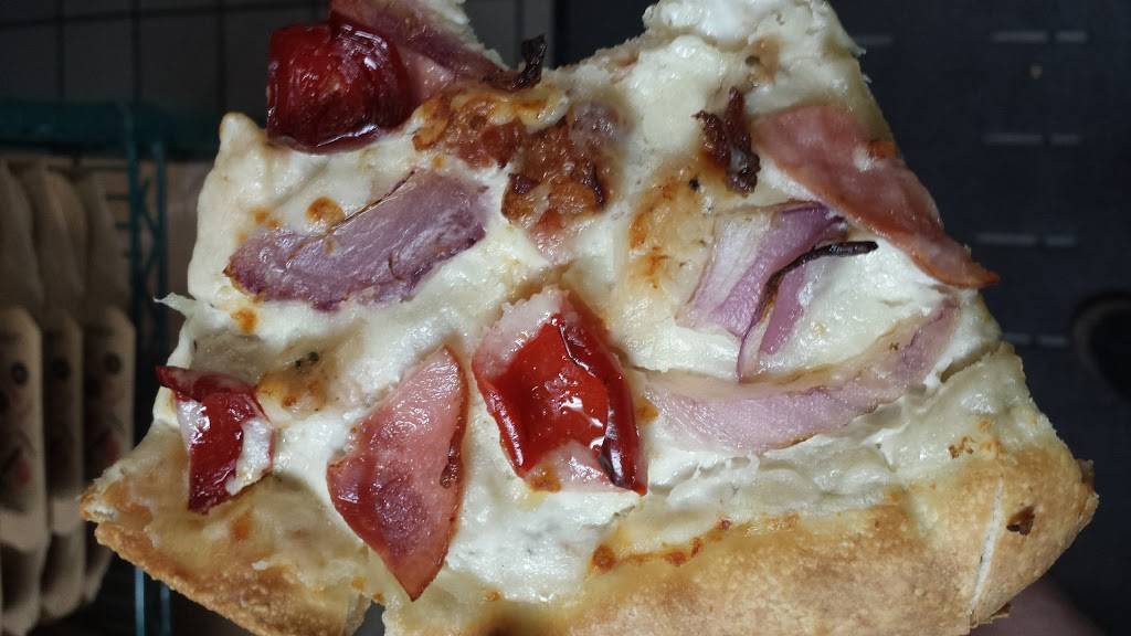 Pizza Hut | restaurant | 4830 Rosecrans Ave, Hawthorne, CA 90250, USA | 3109788100 OR +1 310-978-8100