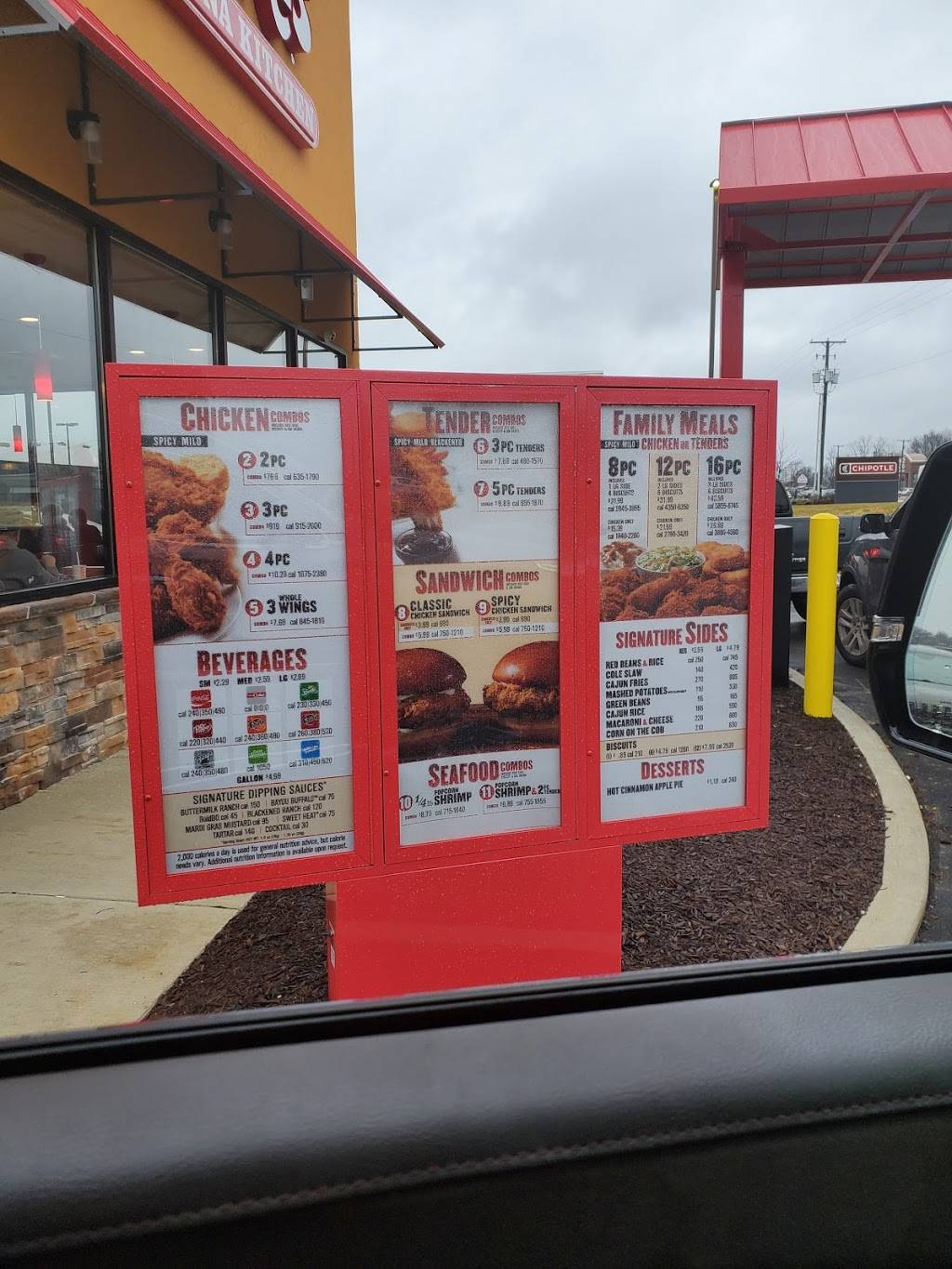 Popeyes Louisiana Kitchen | restaurant | 6111 Lima Rd, Fort Wayne, IN 46818, USA | 2602039986 OR +1 260-203-9986