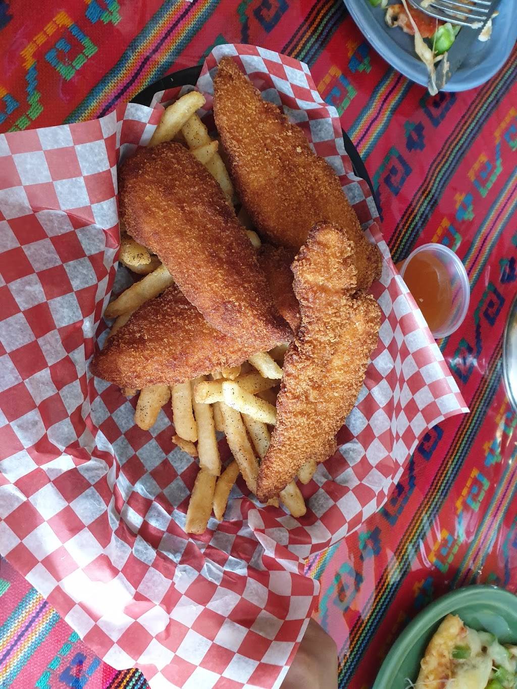 El Taco De Oro | restaurant | 303 St Patrick St, Ottawa, ON K1N 5K4, Canada | 6132414444 OR +1 613-241-4444