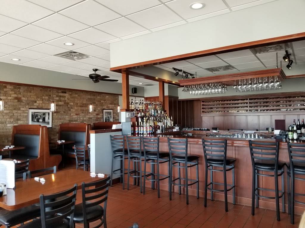 Lunardis Restaurant | restaurant | 102 E Kimberly Rd, Davenport, IA 52806, USA | 5633880001 OR +1 563-388-0001