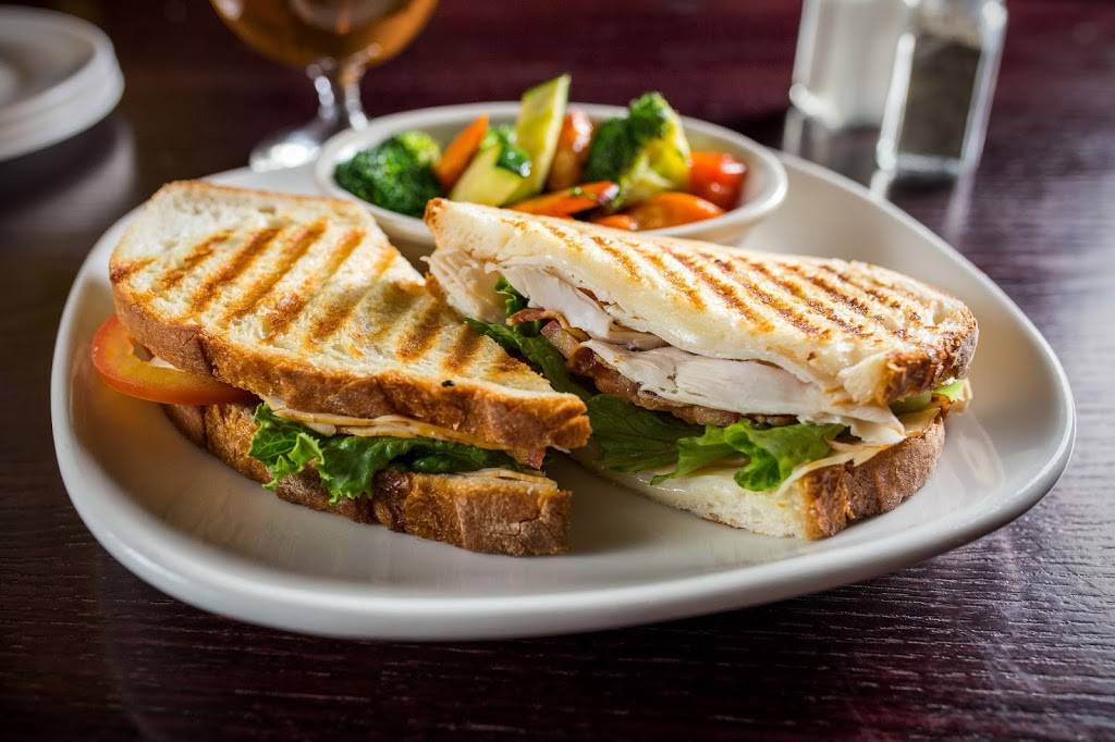 Connies Pizza | restaurant | 2373 S Archer Ave, Chicago, IL 60616, USA | 3123263443 OR +1 312-326-3443