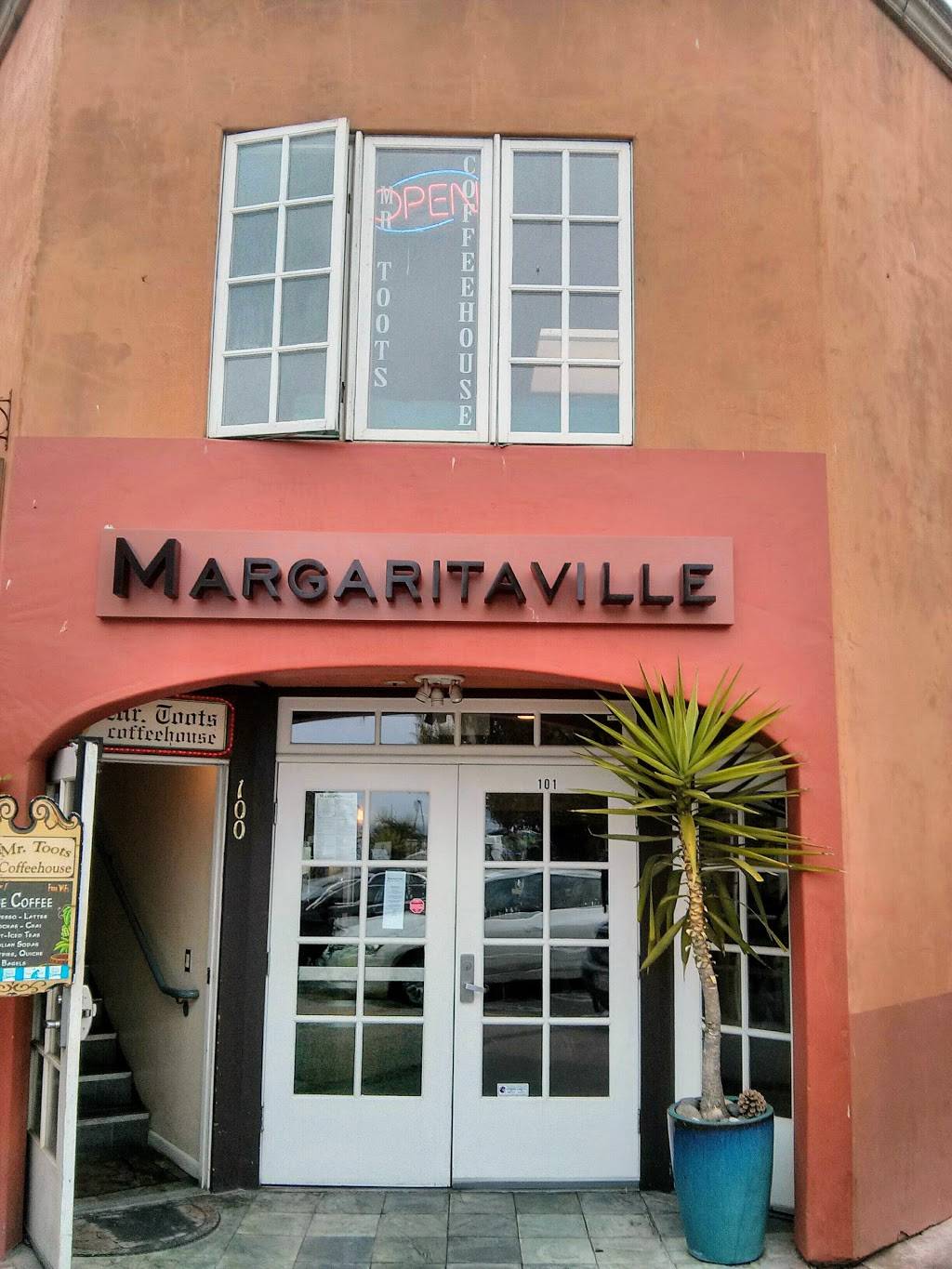Margaritaville | restaurant | 231 Esplanade, Capitola, CA 95010, USA | 8314762263 OR +1 831-476-2263