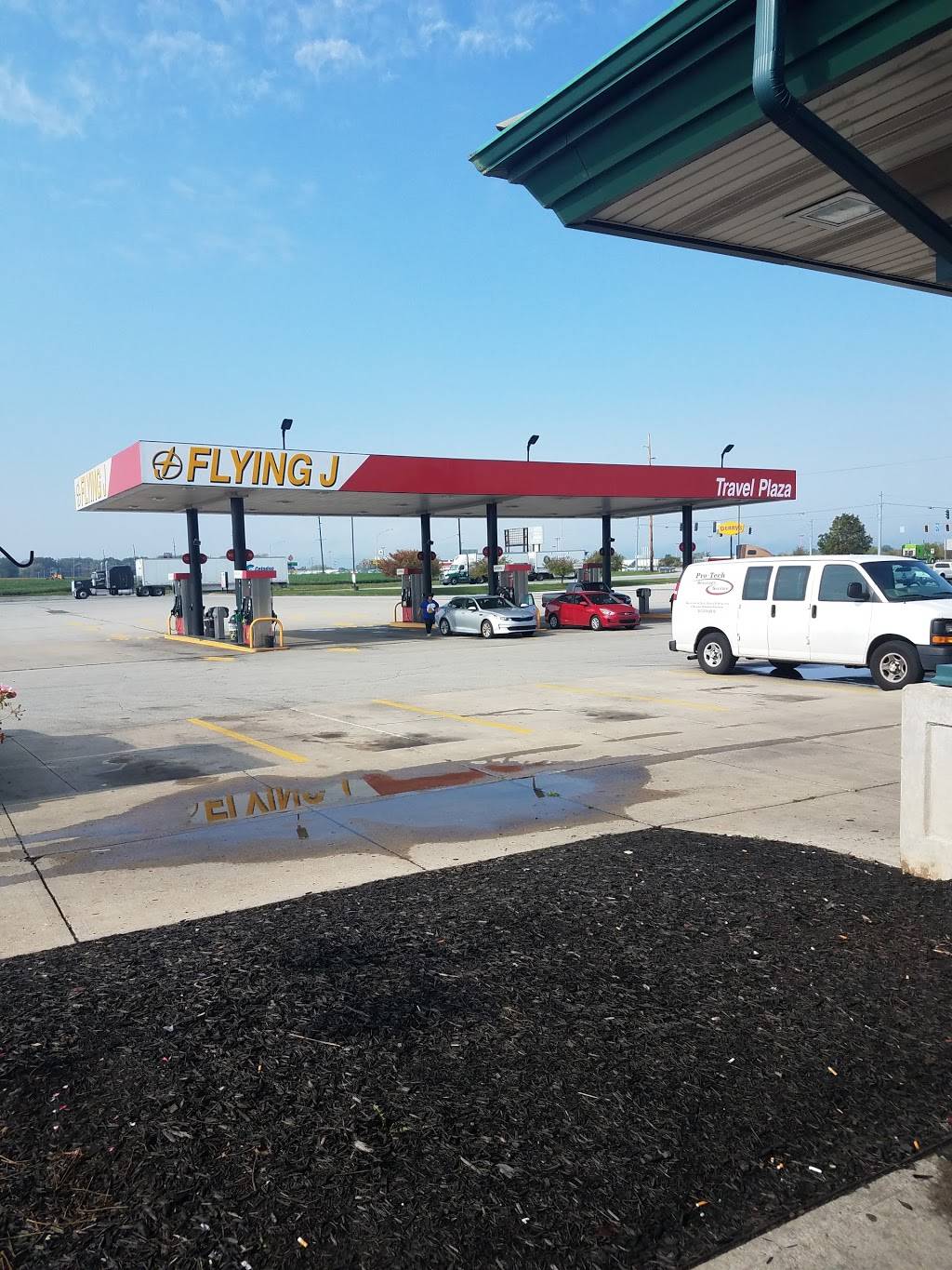 Flying J Travel Center | restaurant | 5300 South, IN-3, Spiceland, IN 47385, USA | 7659871833 OR +1 765-987-1833