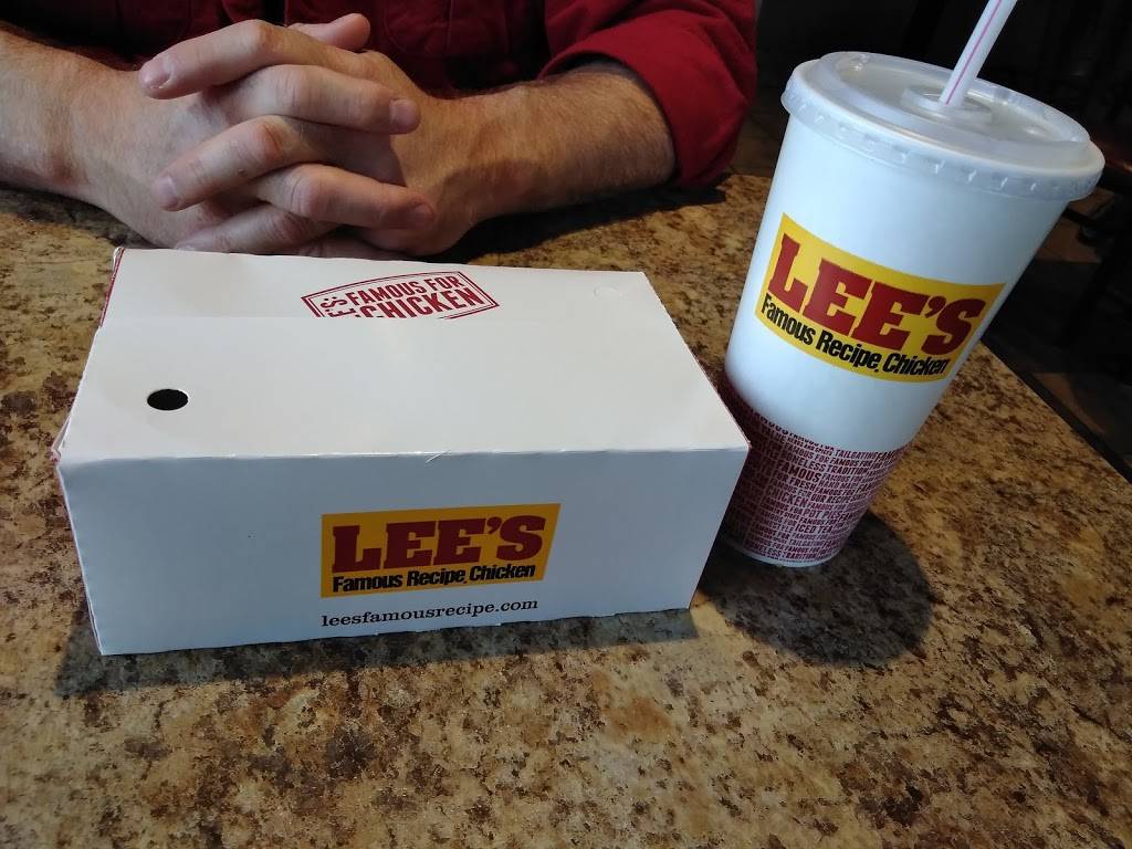 Lees Famous Recipe Chicken | restaurant | 1317 E Apple Ave, Muskegon, MI 49442, USA | 2317773020 OR +1 231-777-3020