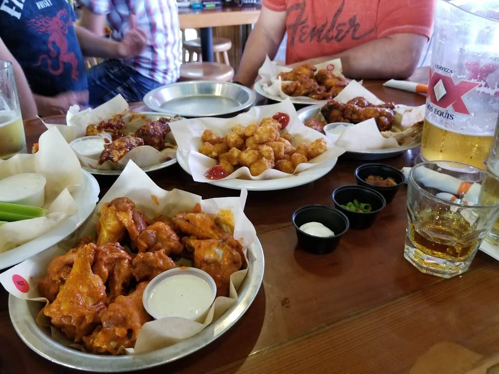 Hooters | meal takeaway | 400 Cahaba Valley Rd, Pelham, AL 35124, USA | 2056829464 OR +1 205-682-9464