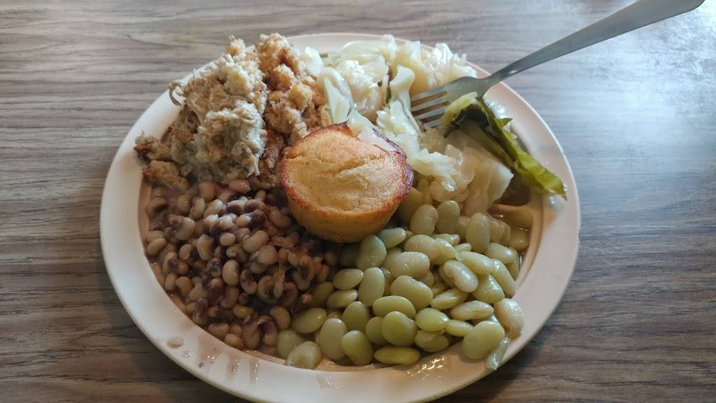 Smokey Hollow Restaurant | restaurant | 12367 Co Rd 42, Jemison, AL 35085, USA | 2056882532 OR +1 205-688-2532