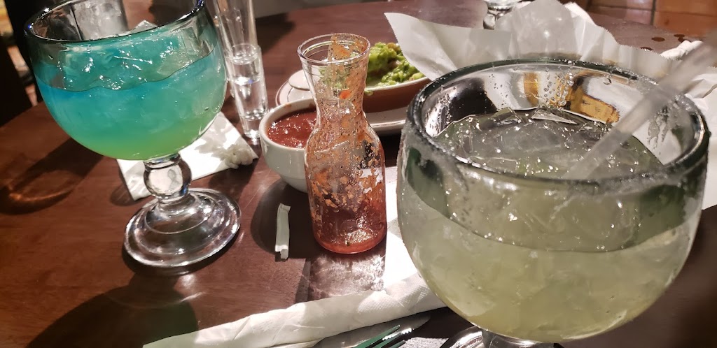 Hectors of Lake Ridge | restaurant | 2233 Tacketts Mill Dr, Lake Ridge, VA 22192, USA | 5714272914 OR +1 571-427-2914