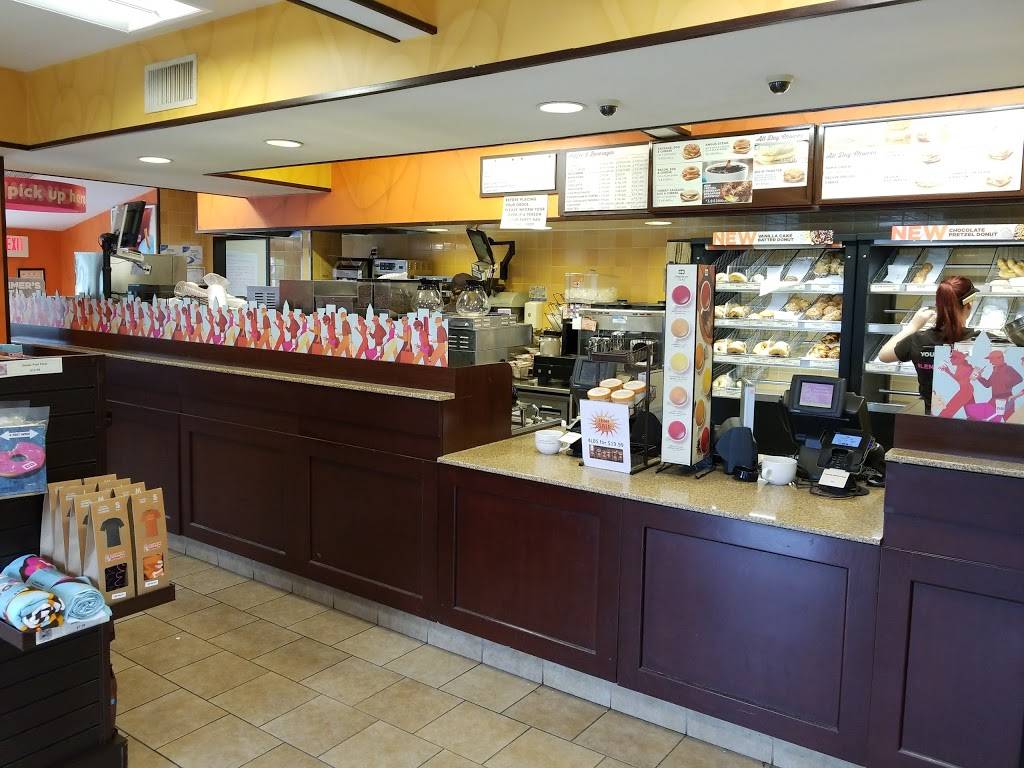 Dunkin | bakery | 1563 Main St, Chatham, MA 02633, USA | 5089450026 OR +1 508-945-0026