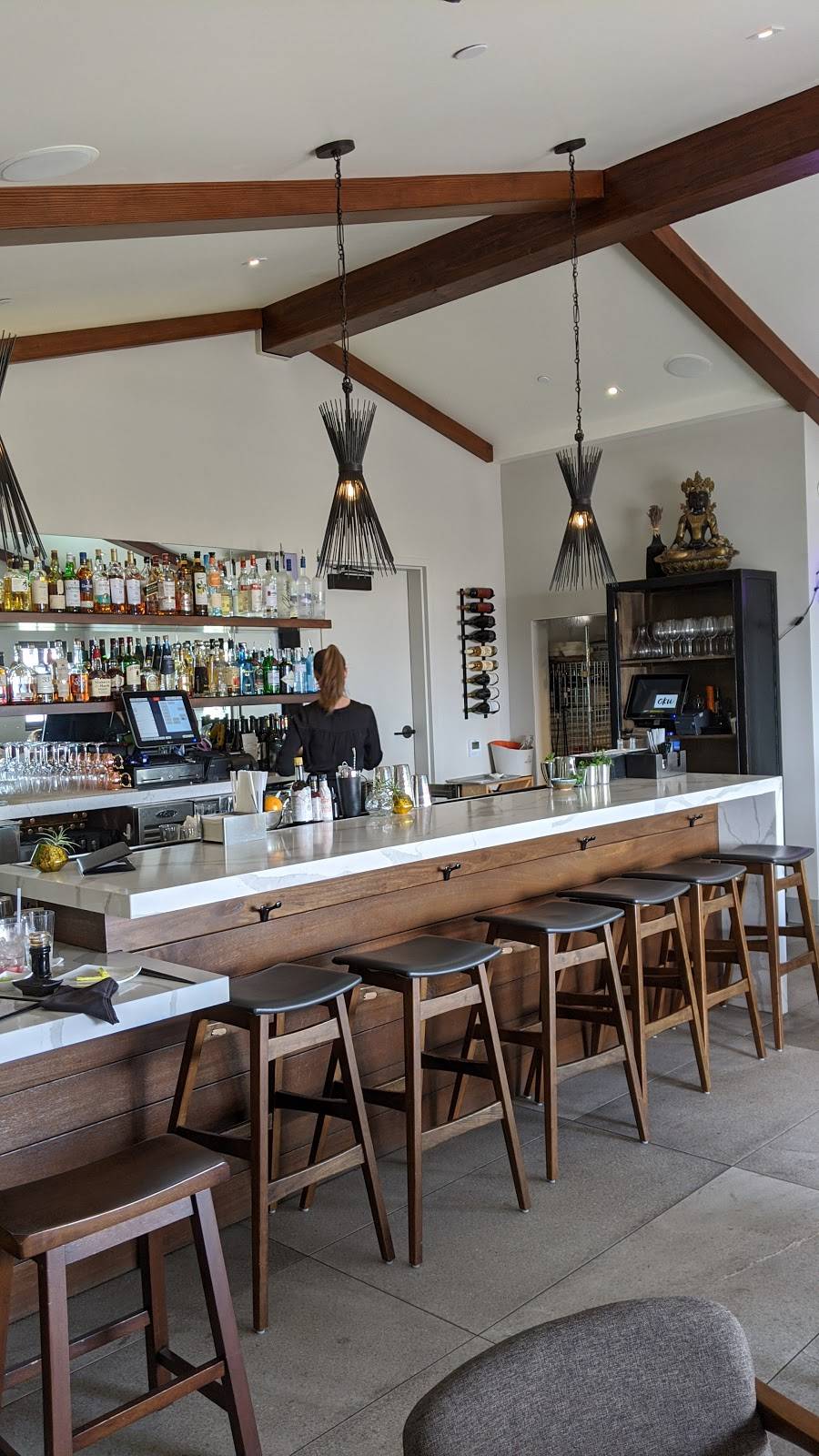 Oku | restaurant | 29 E Cabrillo Blvd, Santa Barbara, CA 93101, USA | 8056901650 OR +1 805-690-1650