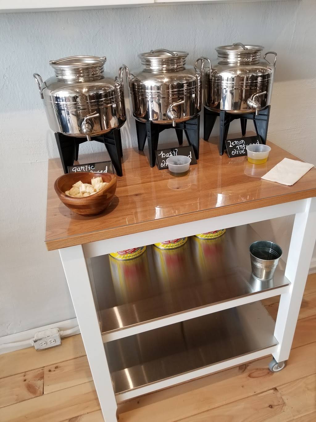 Panzas Tapping Italy | restaurant | 107 N Rogers St, Waxahachie, TX 75165, USA | 2148691269 OR +1 214-869-1269