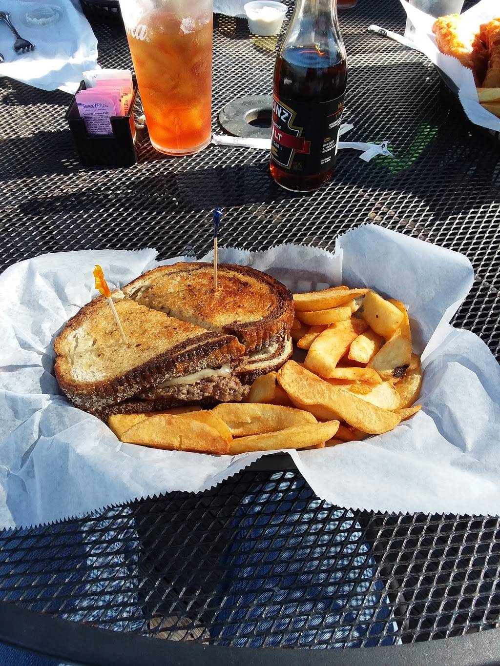 Sunset Grille | restaurant | 2650 US-27, Sebring, FL 33870, USA | 8634713900 OR +1 863-471-3900