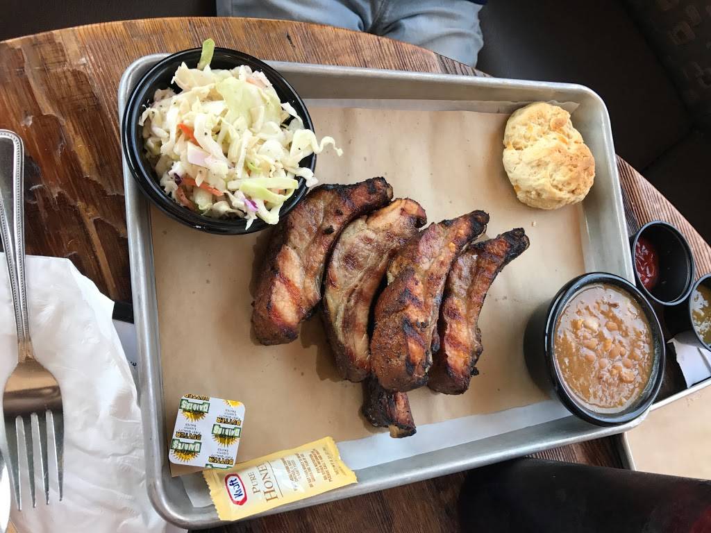 BTs Southern BBQ | restaurant | 7845 Highlands Village Pl C101, San Diego, CA 92129, USA | 8584843952 OR +1 858-484-3952