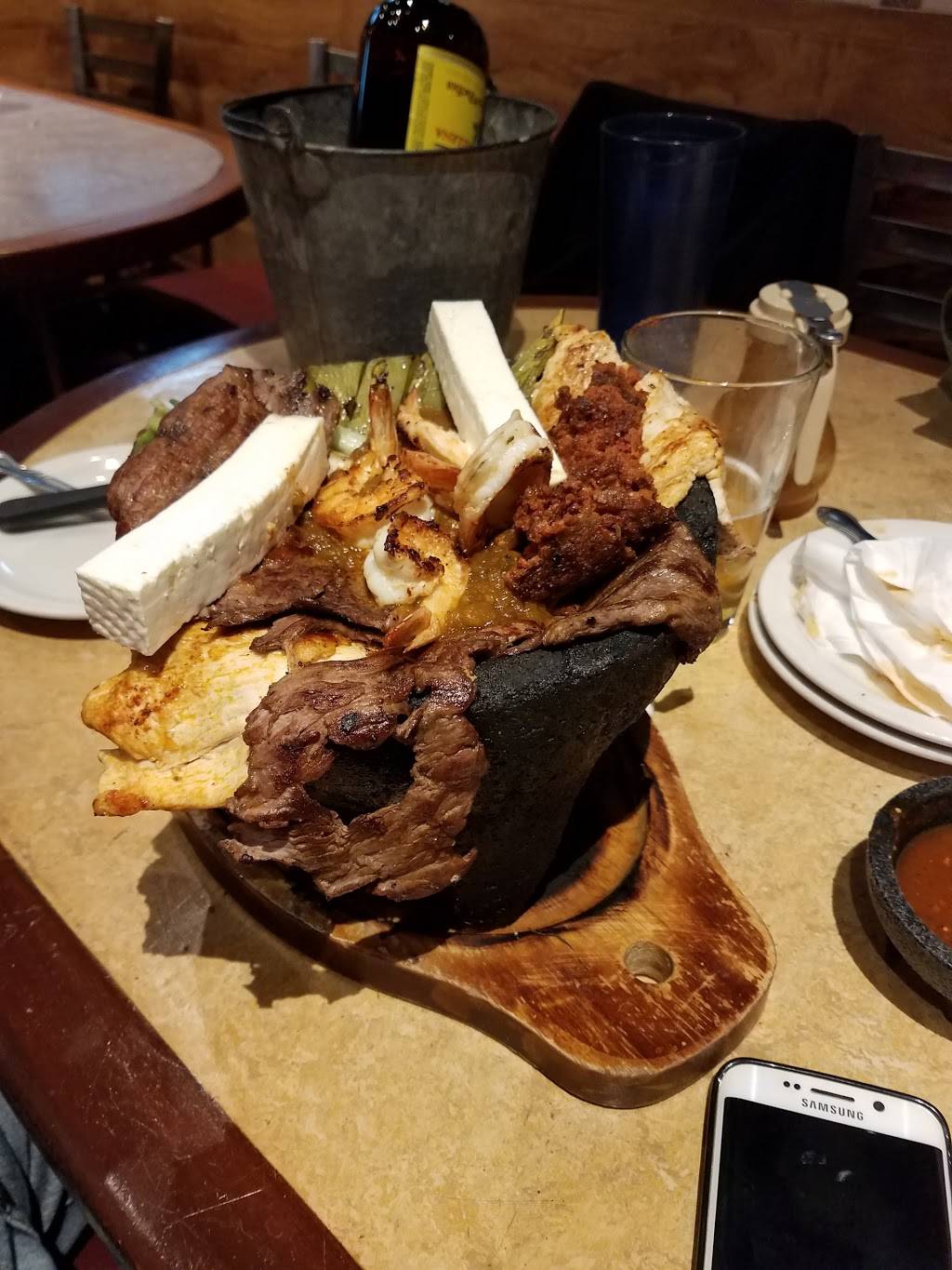 Super Antojitos Express | restaurant | 1702 N Bristol St, Santa Ana, CA 92706, USA | 7148353619 OR +1 714-835-3619