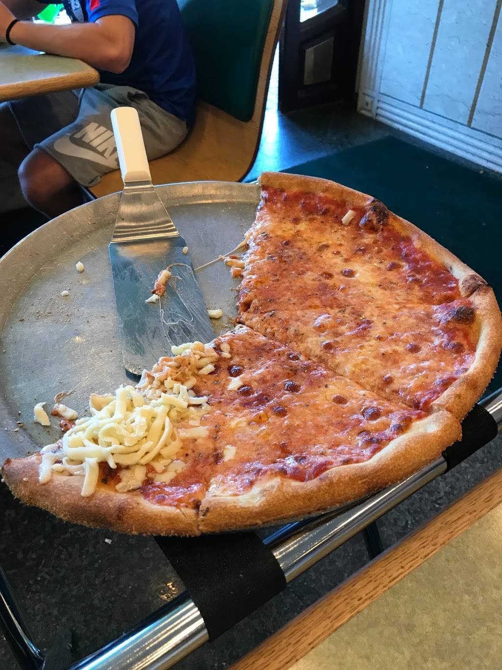 Little Vincents Pizza Restaurant | restaurant | 324 Smithtown Blvd, Lake Ronkonkoma, NY 11779, USA | 6314679633 OR +1 631-467-9633