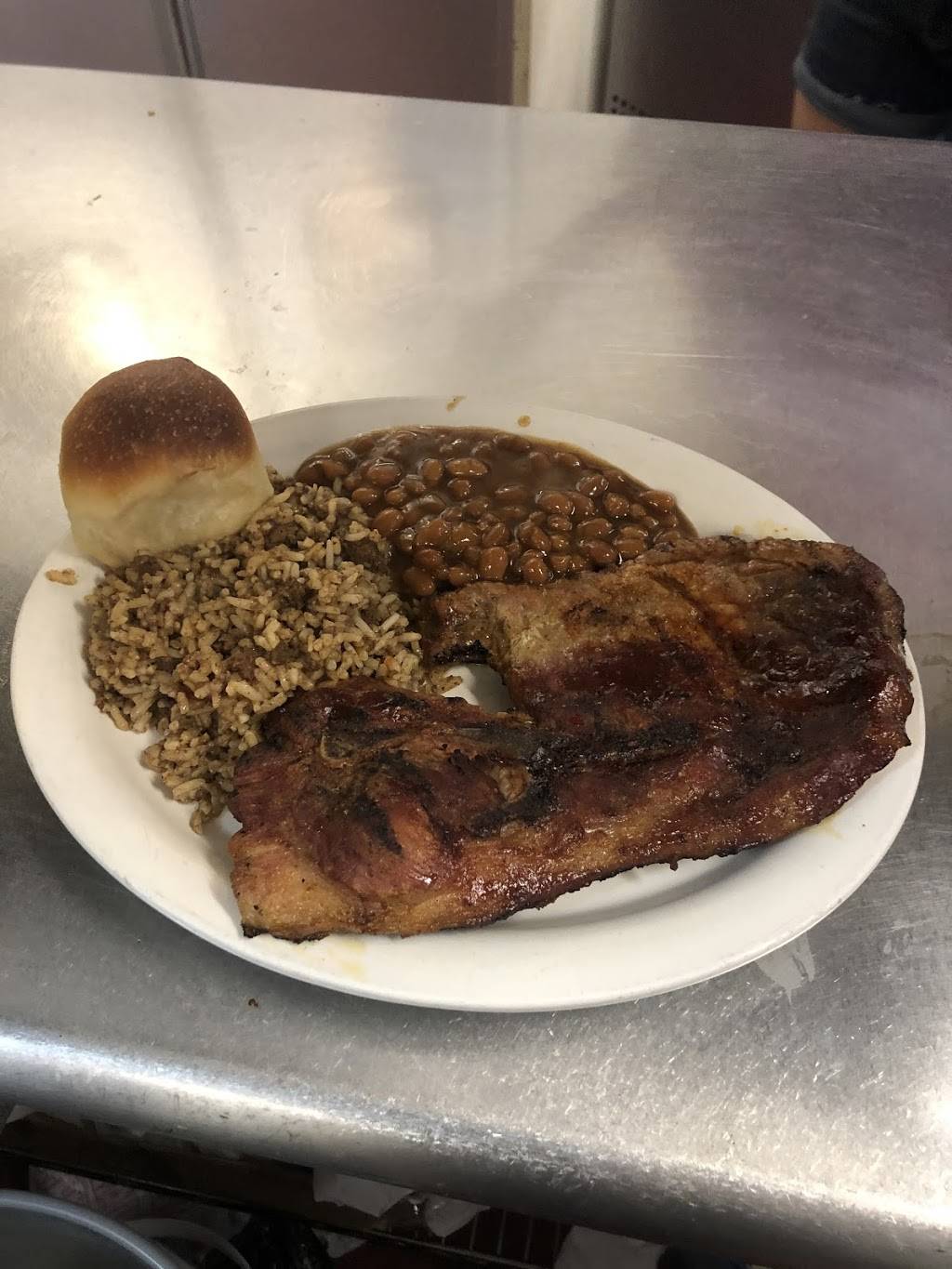 Southern Spice Restaurant & Grill | restaurant | 3901 Ryan St, Lake Charles, LA 70605, United States | 3374746065 OR +1 337-474-6065