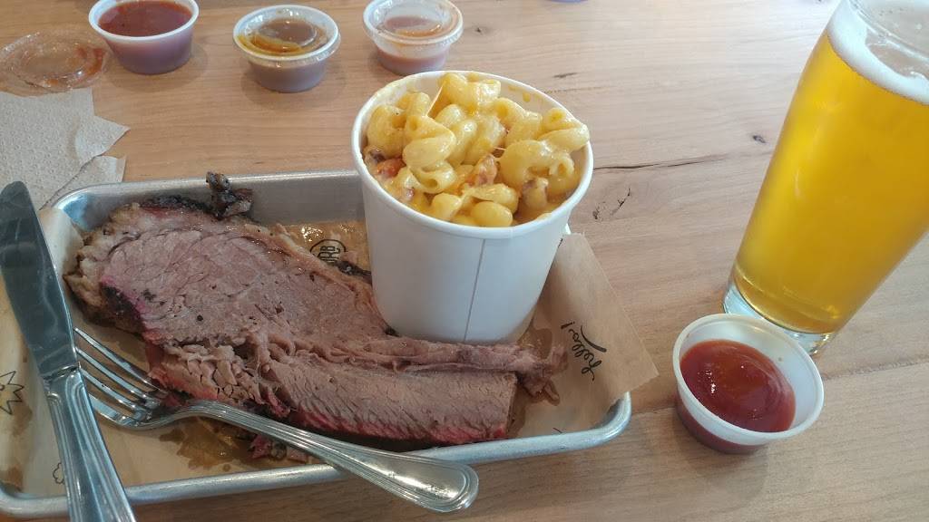 Urban Roots Brewery & Smokehouse | restaurant | 1322 V St, Sacramento, CA 95818, USA | 9167063741 OR +1 916-706-3741