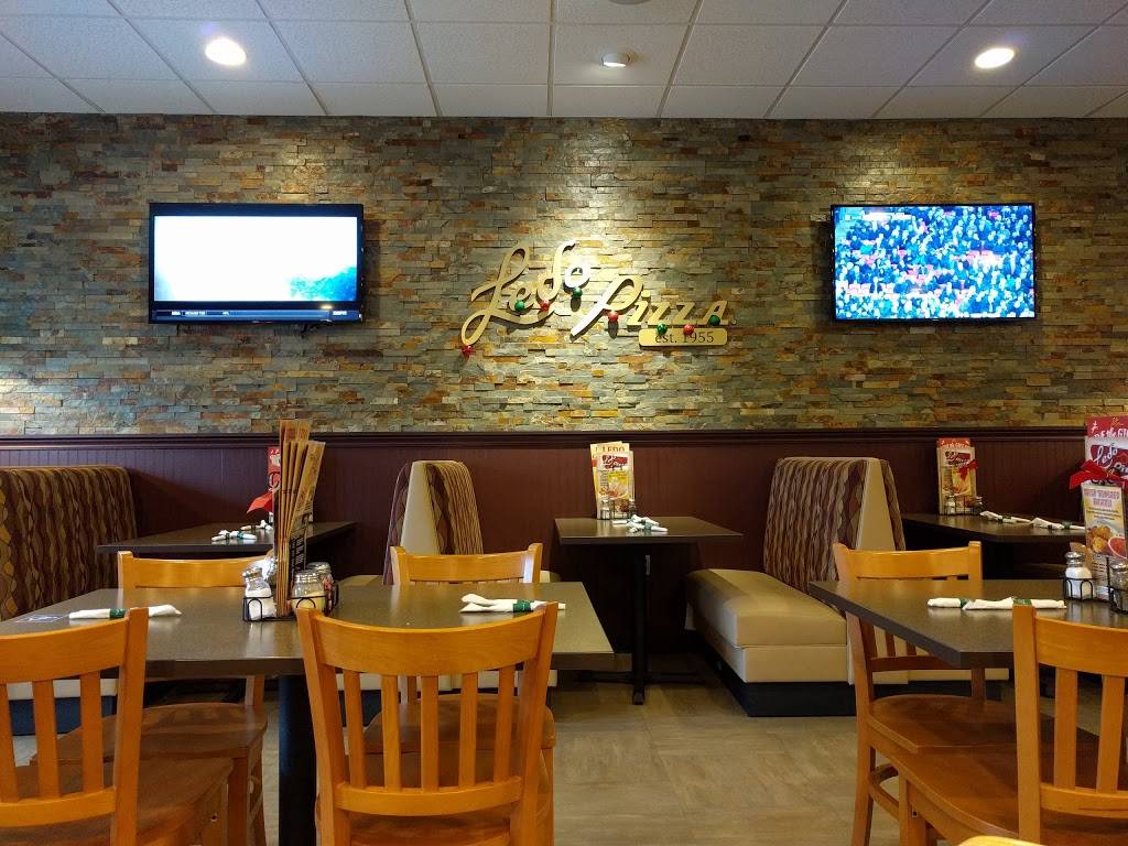 Ledo Pizza | meal takeaway | 141 Park St, Vienna, VA 22180, USA | 7038656220 OR +1 703-865-6220