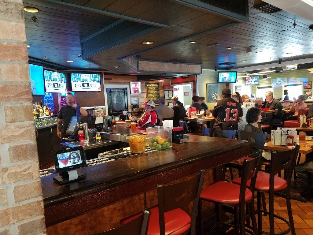 Chilis Grill & Bar | restaurant | 1310 Turner McCall Blvd, Rome, GA 30161, USA | 7062327000 OR +1 706-232-7000