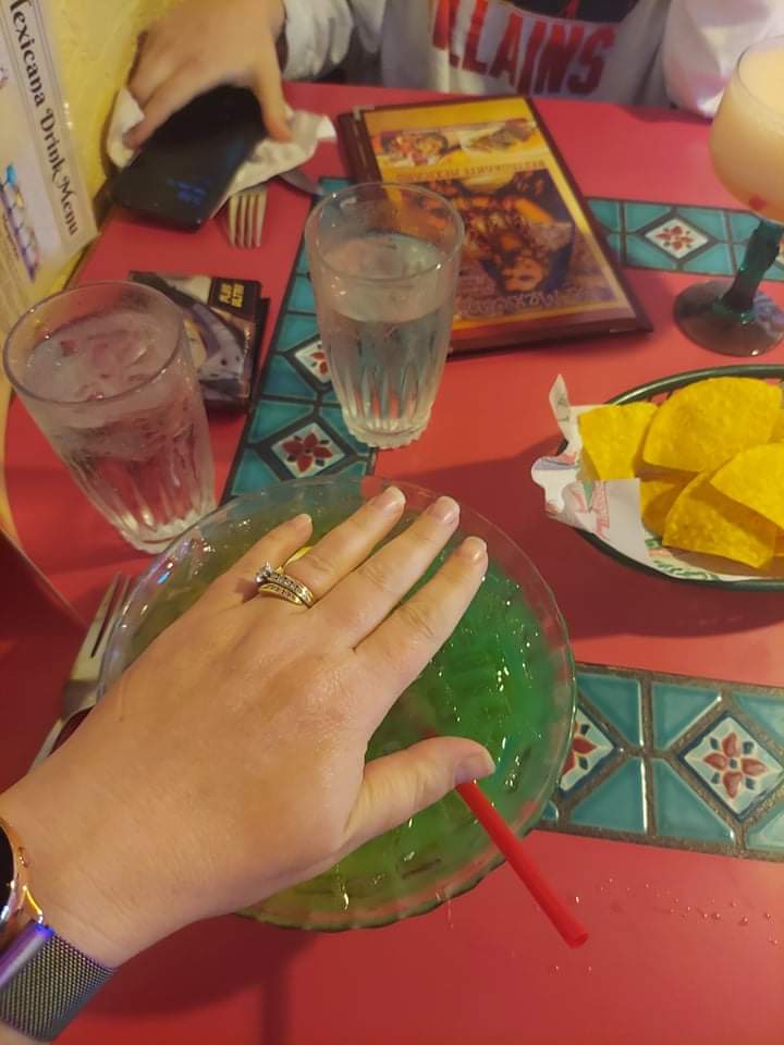 La Mexicana Restaurant | restaurant | 2203 3rd St, Tillamook, OR 97141, USA | 5038422101 OR +1 503-842-2101