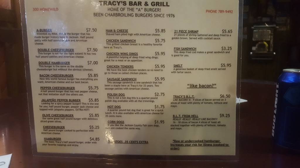 Tracys Tavern | restaurant | 300 Homewild Ave, Jackson, MI 49201, USA | 5177899492 OR +1 517-789-9492