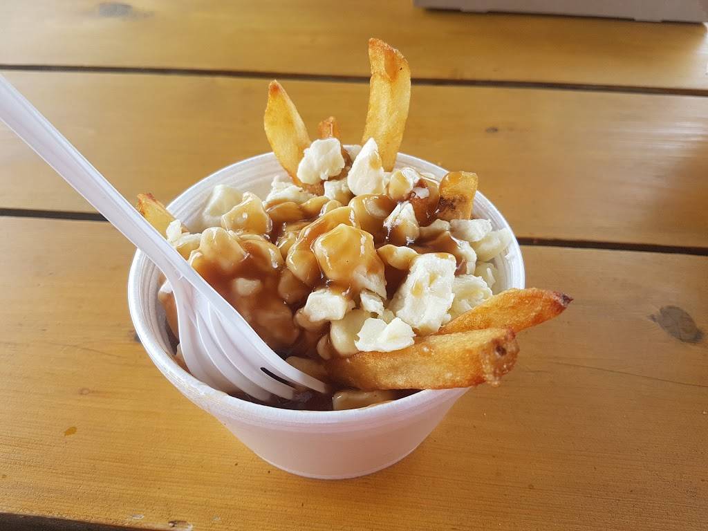 La Patate A Carlo | restaurant | 123 Route Principale E, Sainte-Cécile-de-Masham, QC J0X 2W0, Canada | 8194564545 OR +1 819-456-4545