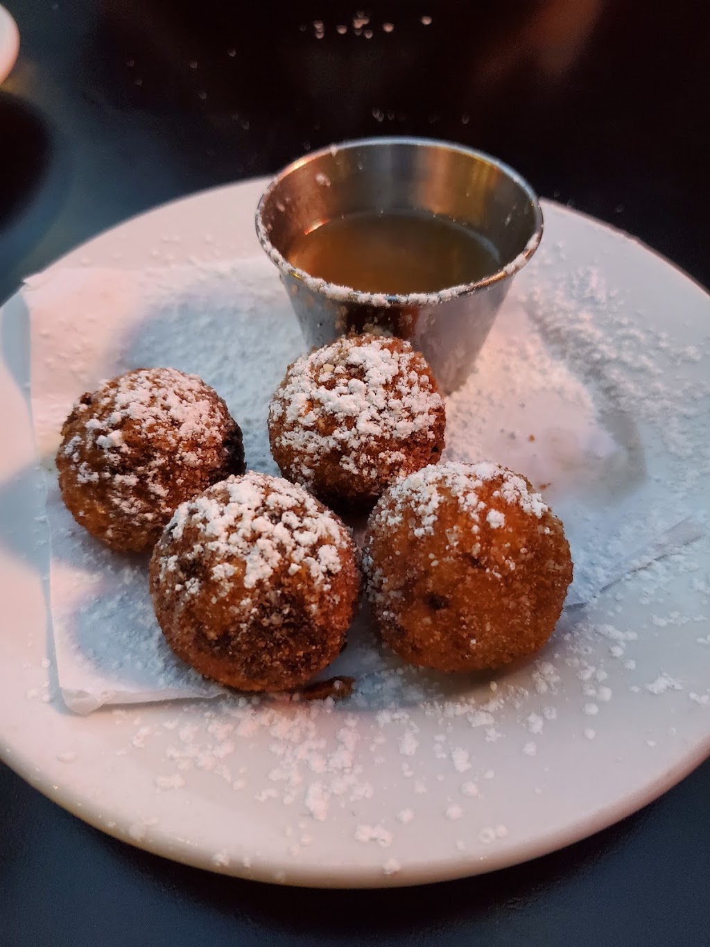 Trinas Starlite Lounge | restaurant | 3 Beacon St, Somerville, MA 02143, USA | 6175760006 OR +1 617-576-0006