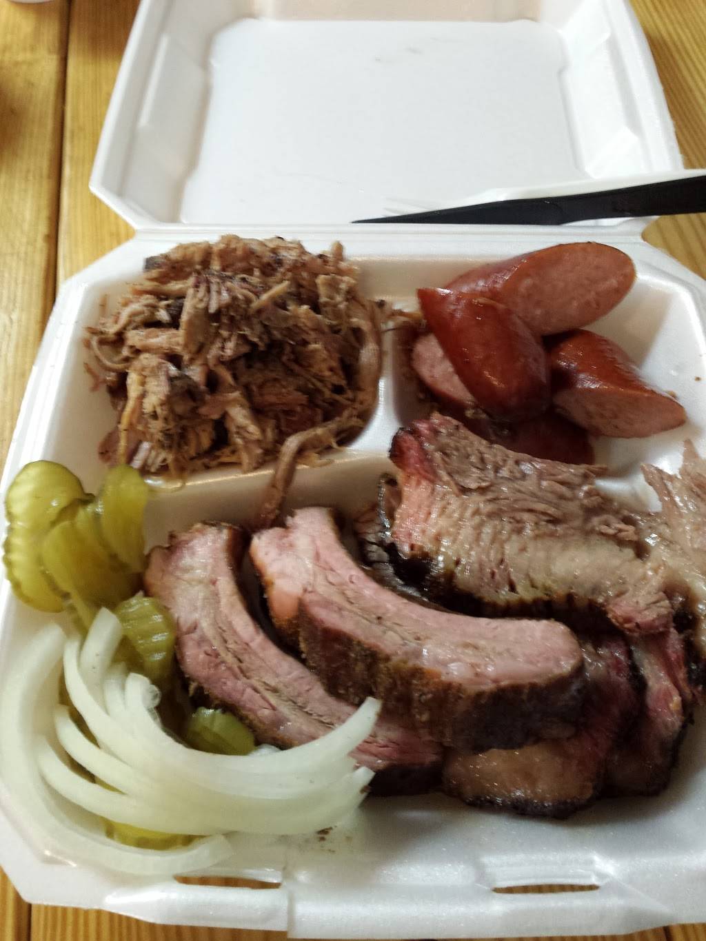 Straight From Texas Bar-B-Que | restaurant | 306 North St, Richmond, KY 40475, USA | 8596252147 OR +1 859-625-2147