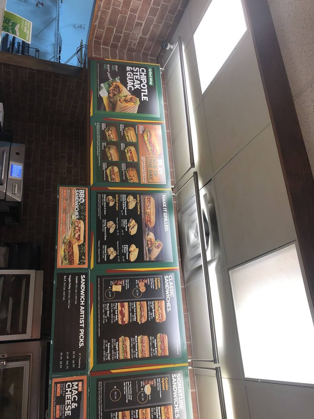 Subway | restaurant | 105 Parkway Forest Dr, North York, ON M2J 1L8, Canada | 4164930600 OR +1 416-493-0600