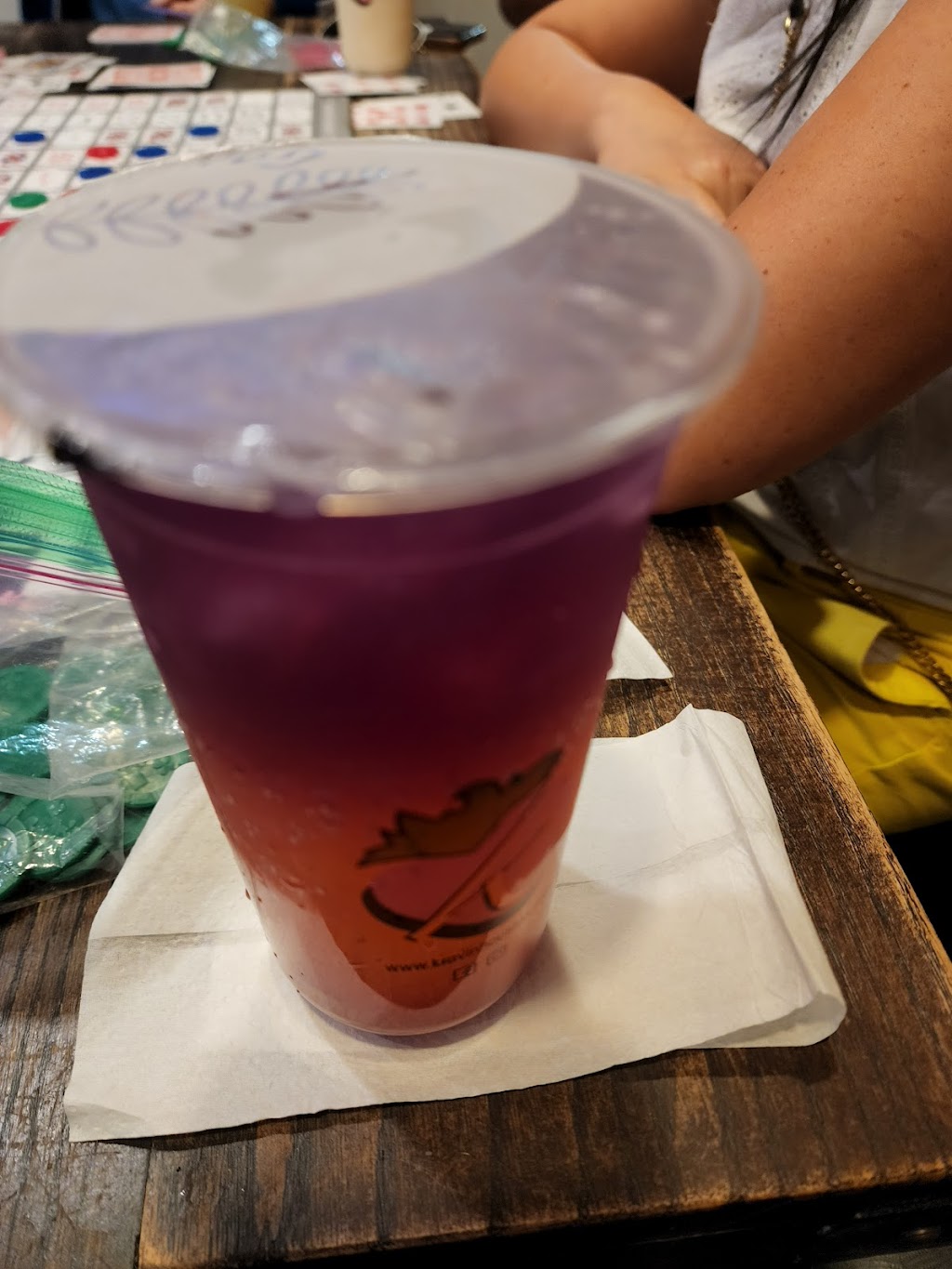 Hangout Fruit Juices & Bites | restaurant | 10613 Bellaire Blvd, Houston, TX 77072, USA | 2817412522 OR +1 281-741-2522