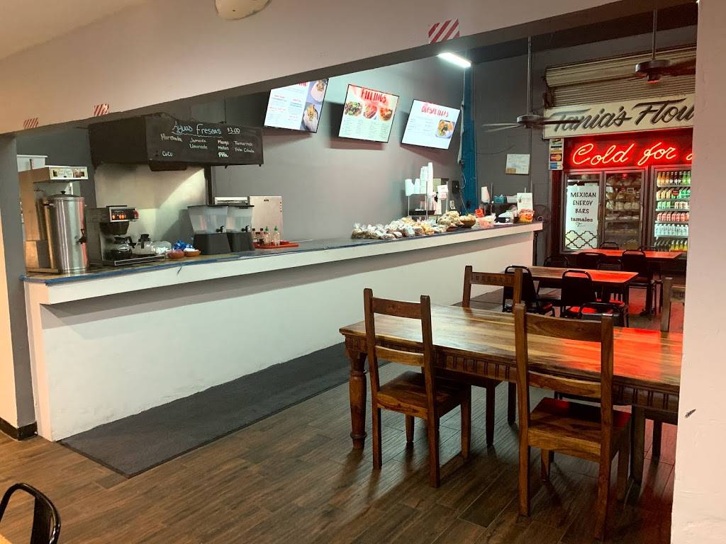 Tanias 33 | restaurant | 614 N Grande Ave, Tucson, AZ 85745, USA | 5206220685 OR +1 520-622-0685